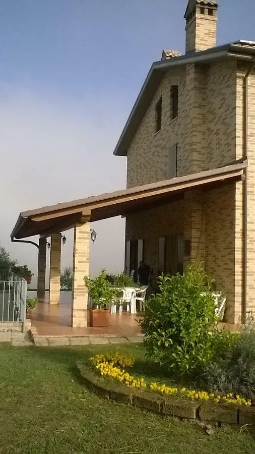 Agriturismo bio Verde Armonia Montemarciano 0*,  Italia