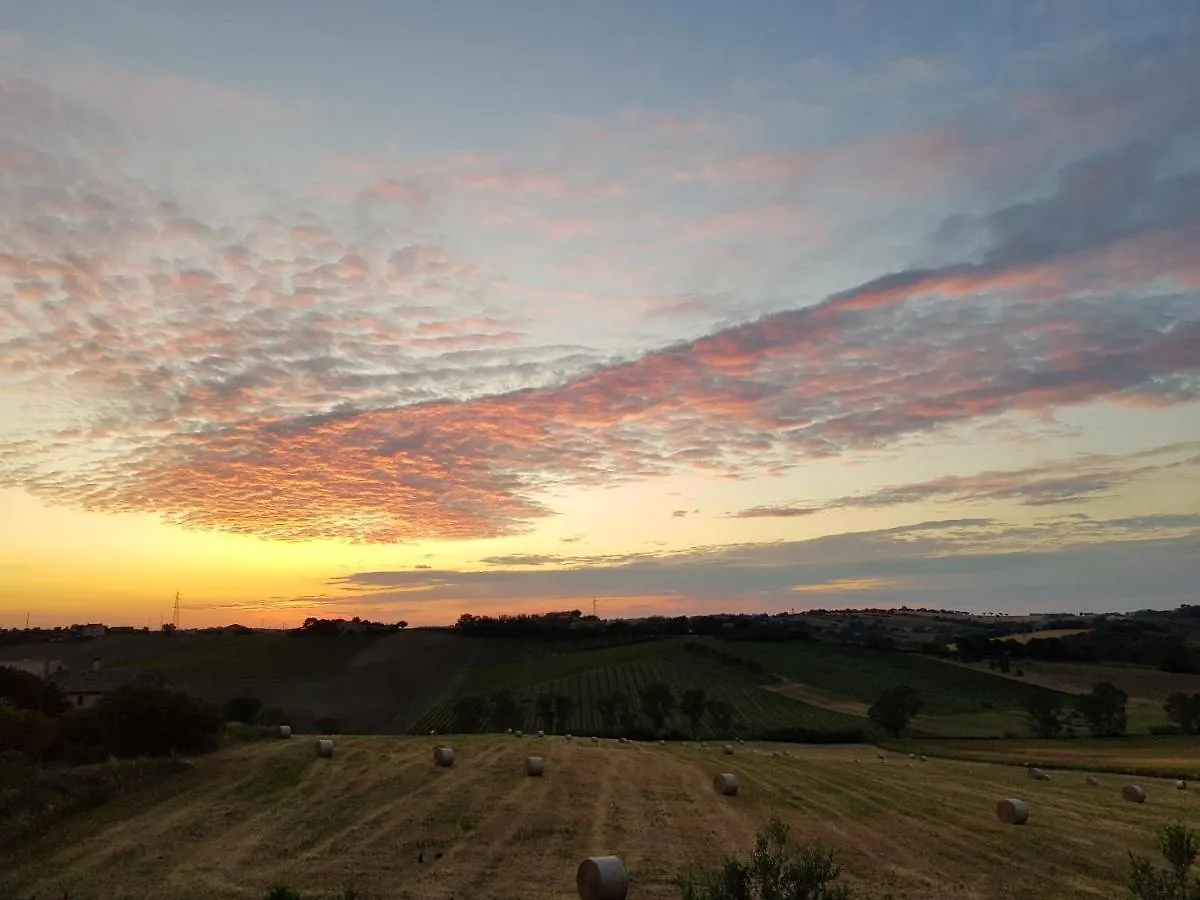 Agriturismo bio Verde Armonia Montemarciano 0*,  Italia